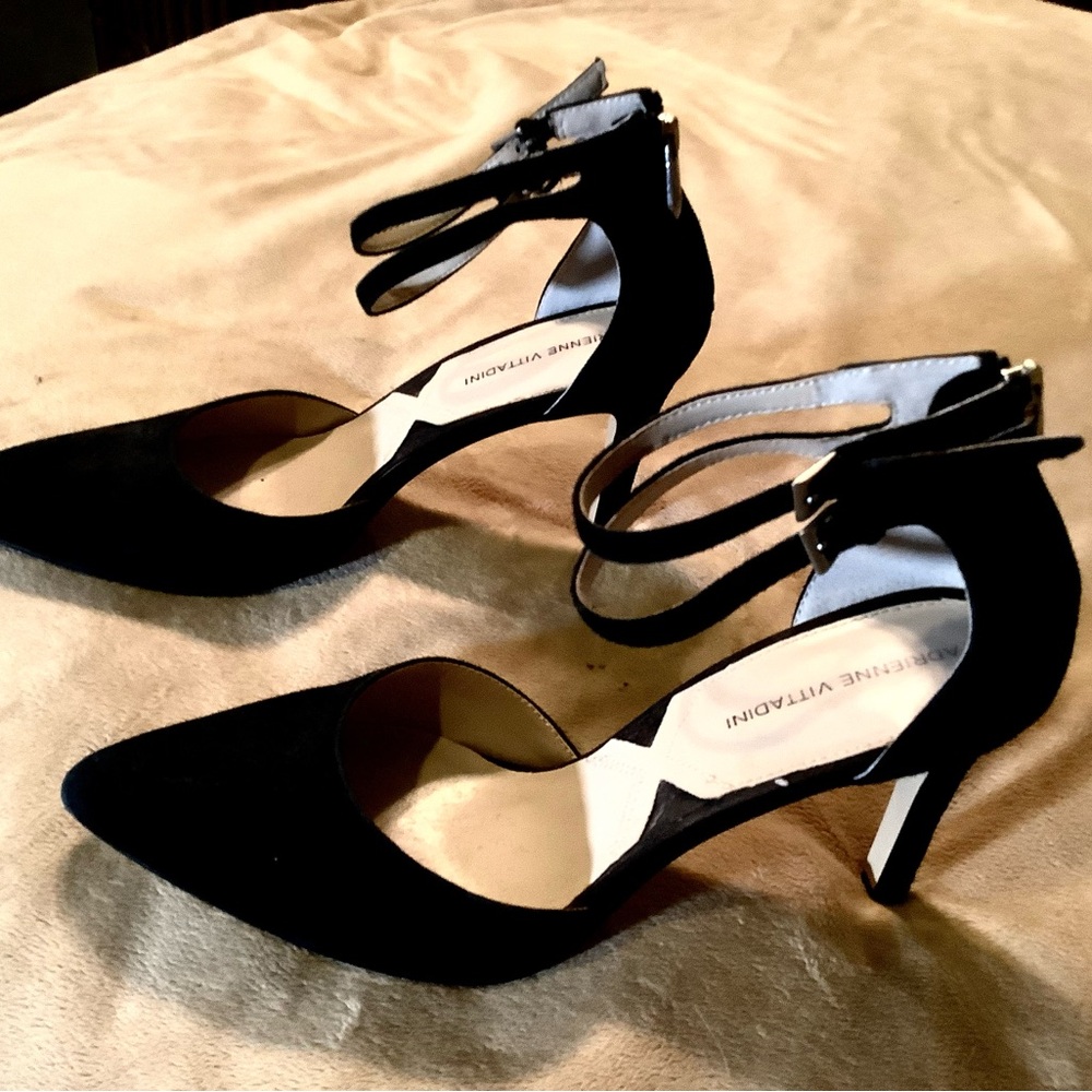 Adrienne Vittadini, Black Suede pumps w/double ankle strap, 3 1/2 heel.Sz 9 1/2